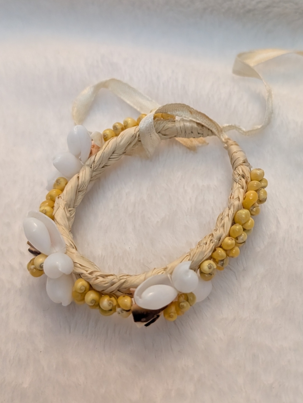Hawaiian Bracelet handmade in Oahu shells and ribbon anklet - Picture 4 of 4